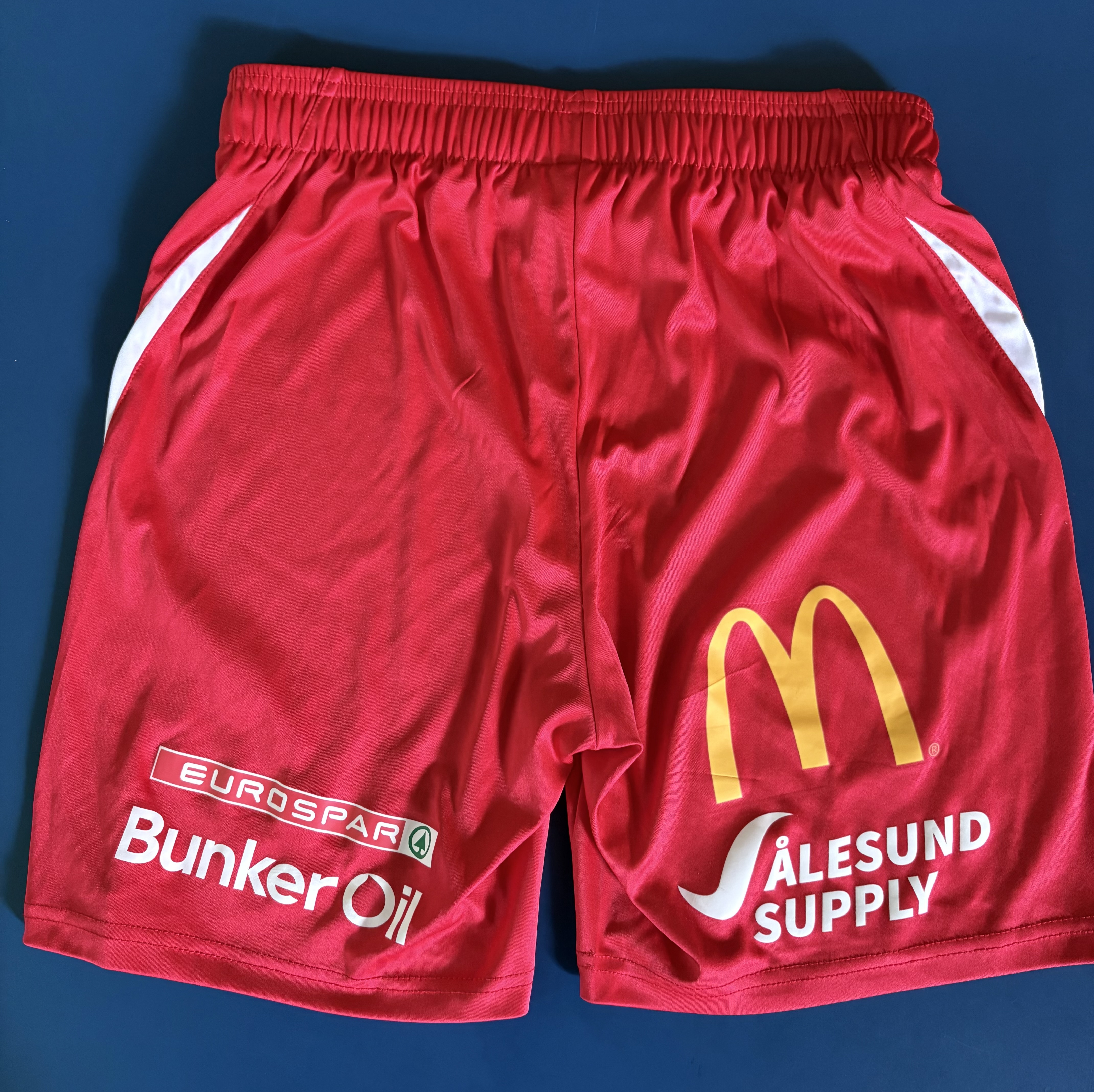 Farge på shorts i Aksla IL