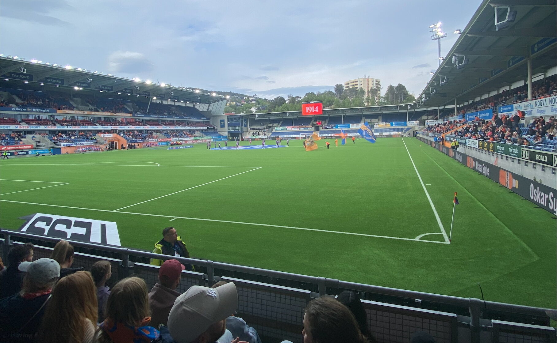 Vil du låne sesongkort til AaFK kamp?