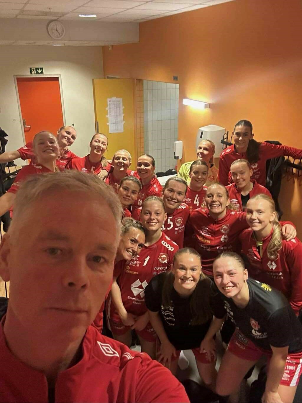 Damelaget fortsetter den gode stimen på hjemmebane!